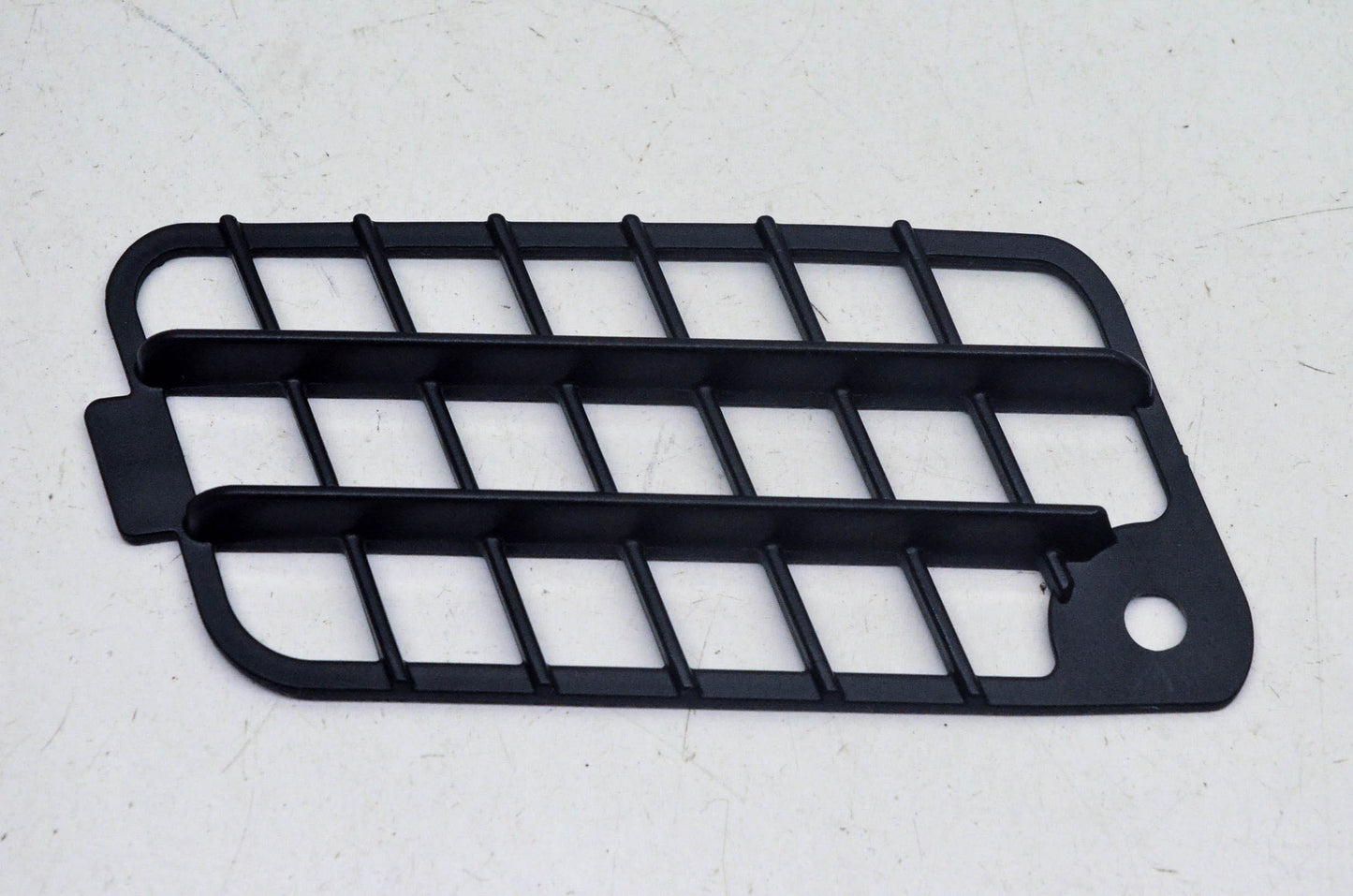 New OEM Yamaha 3B4-2837N-00-00 Air Intake Grill NOS