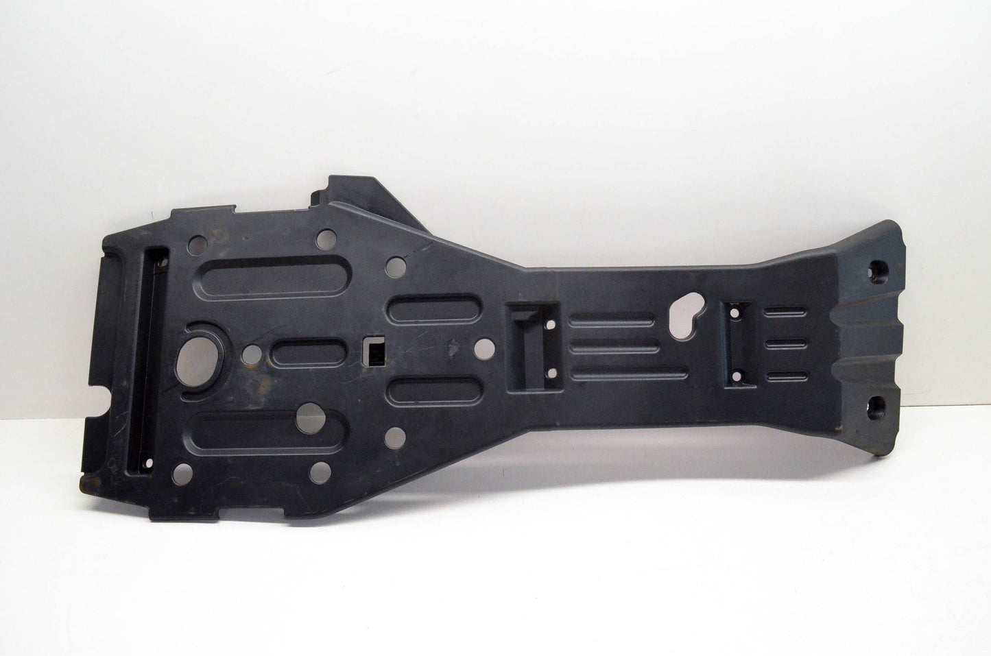 New OEM Yamaha 5ND-F147A-02-00 Engine Guard Skid Plate NOS