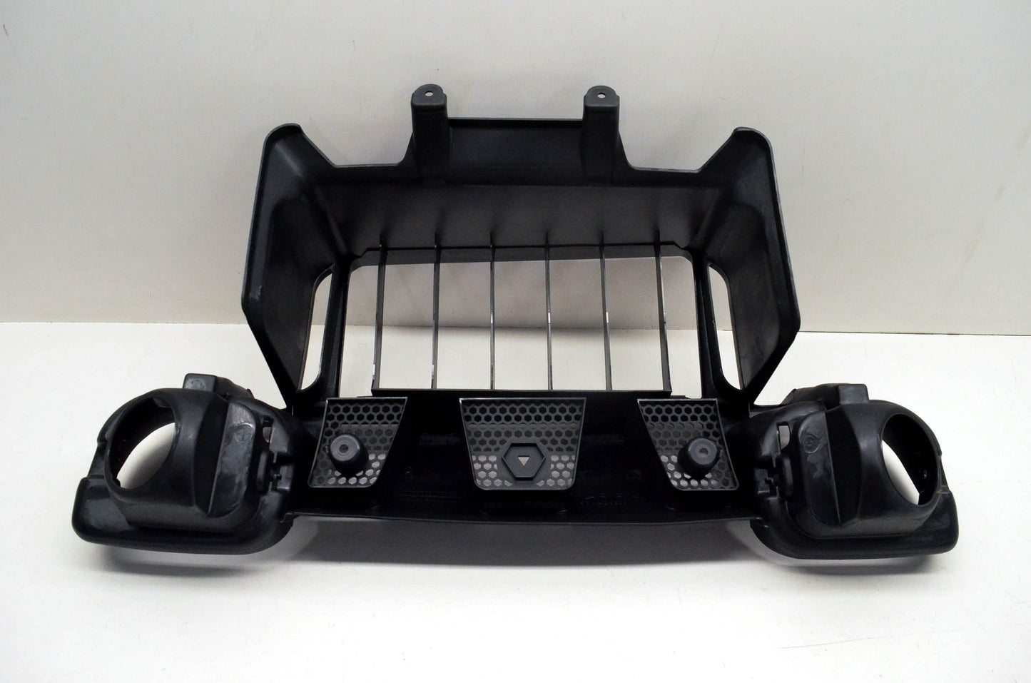 New OEM Yamaha 5GH-28309-00-00 Front Grill NOS