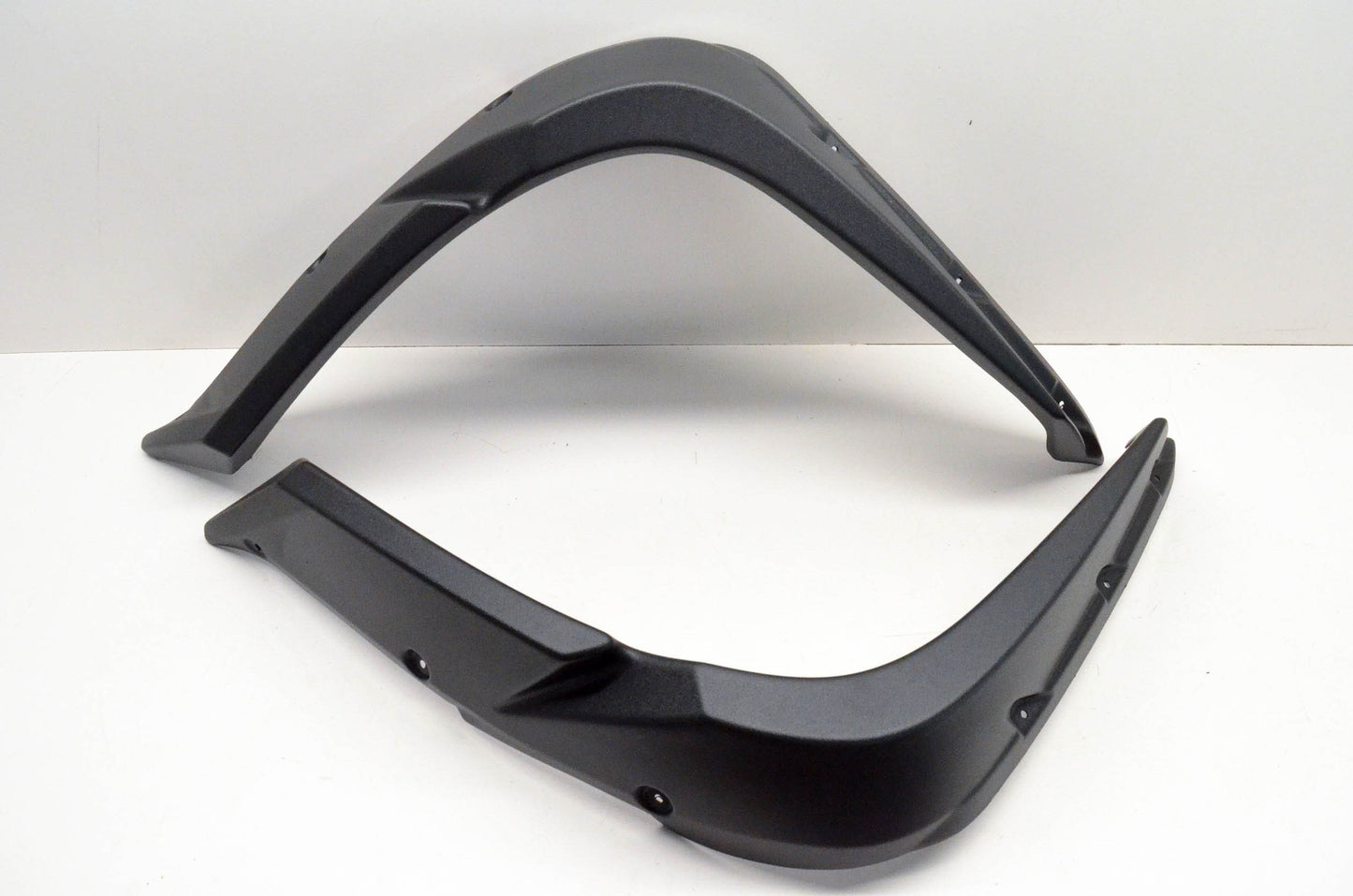 New OEM Yamaha 2UD-F15E0-V0-00 Over Fender Kit NOS
