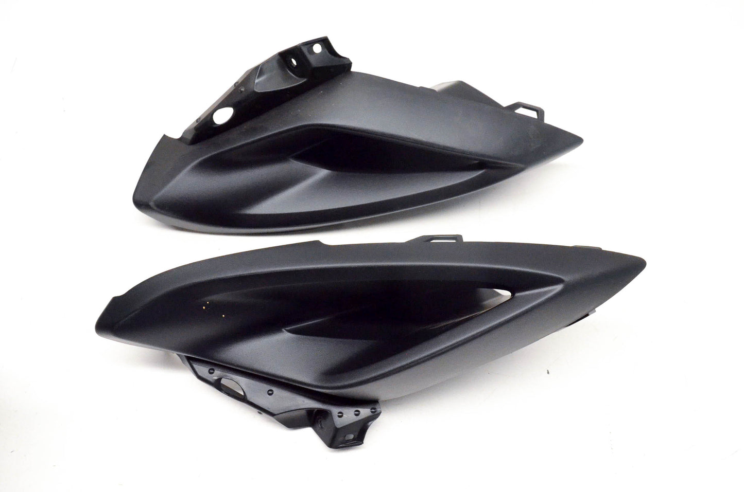 New OEM Yamaha 36P-W283G-30-P1 Front Upper Body Panel Kit NOS
