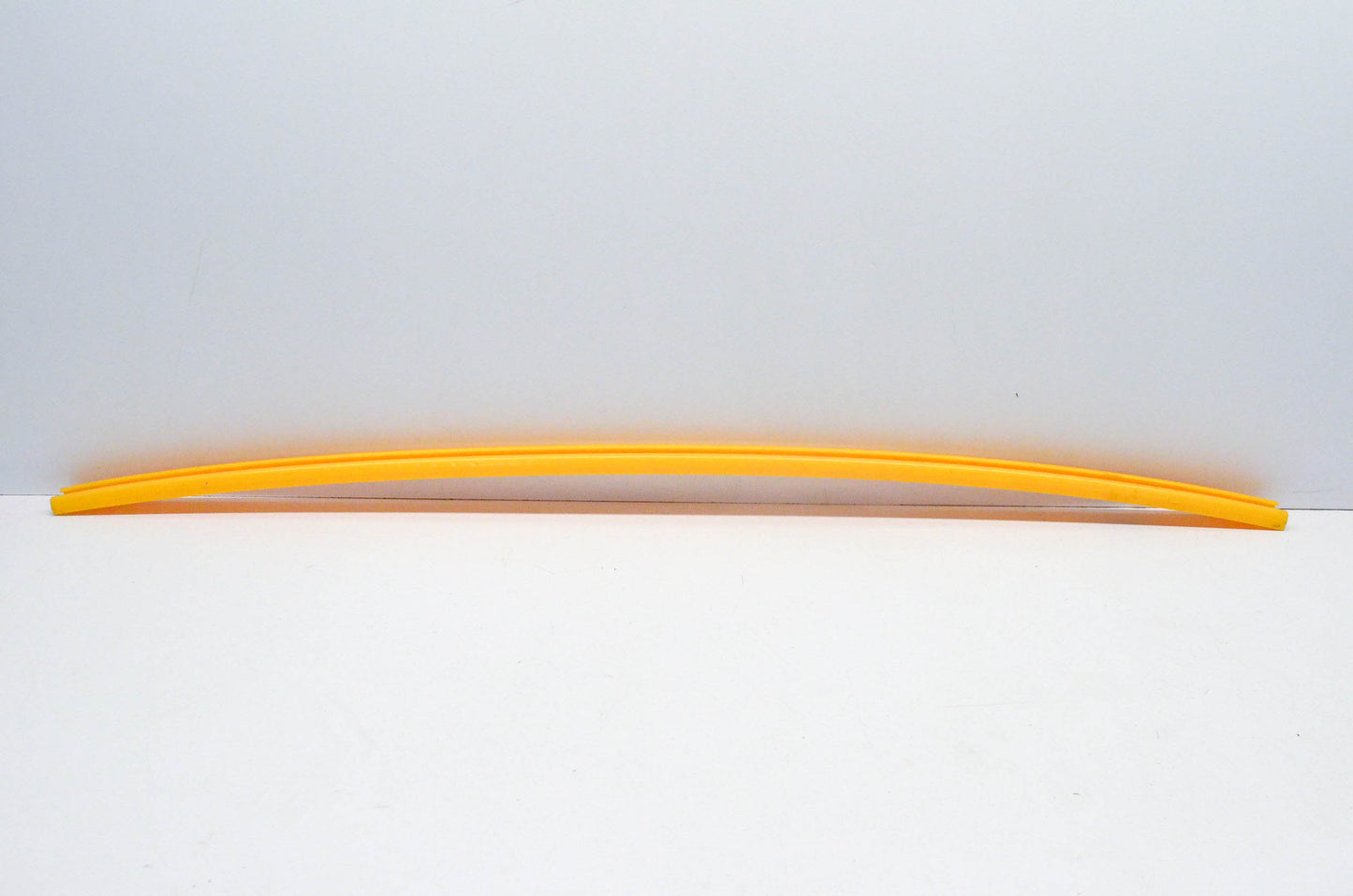 Garland 26-49.00-1-01-06 Yellow Runner 49" NOS