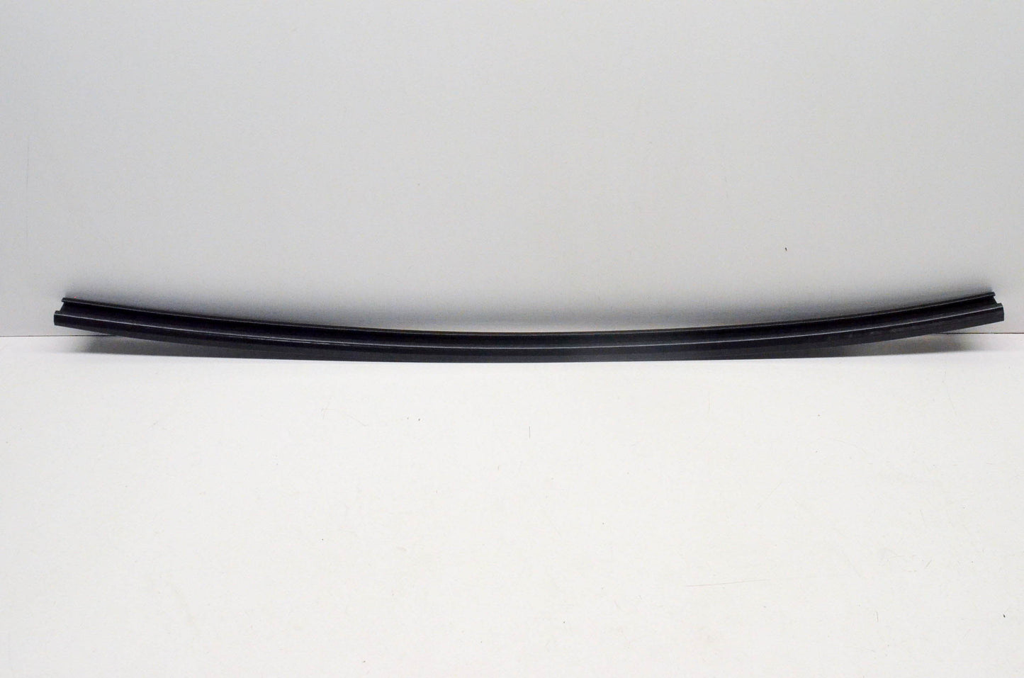 Garland 26-41.63-1-01-01 Black Runner 41.63" NOS