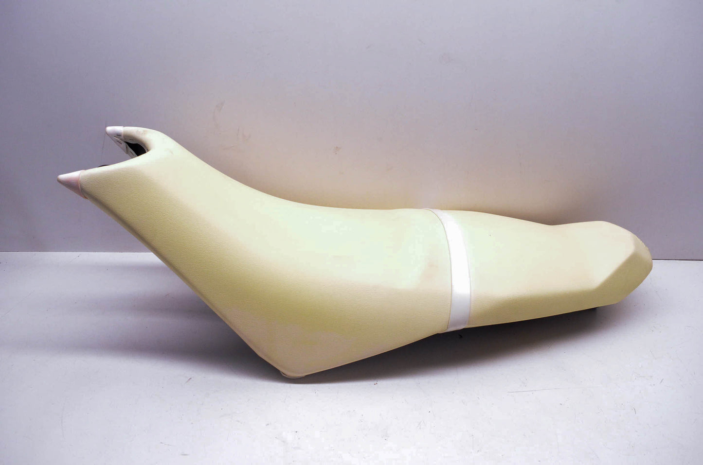 Aftermarket 269002179 Seat NOS