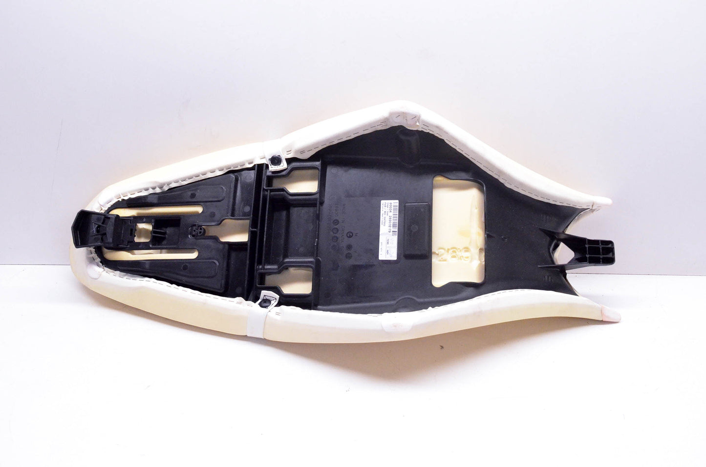 Aftermarket 269002179 Seat NOS