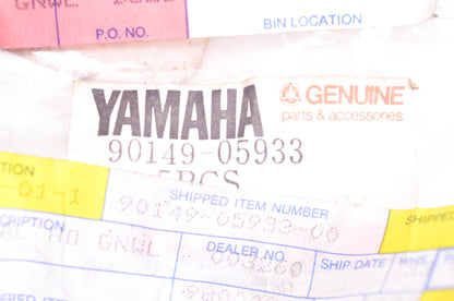 New OEM Yamaha 90149-05933-00 Oval Gunwale Screw NOS