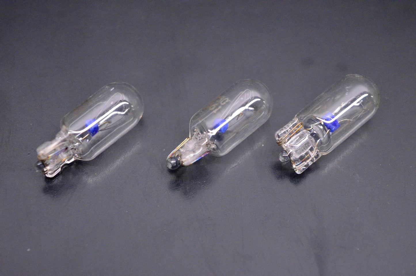New OEM Arctic Cat 0230-020 T-10 Wedge Base Bulbs 12 V 3.4 W Qty 3 NOS