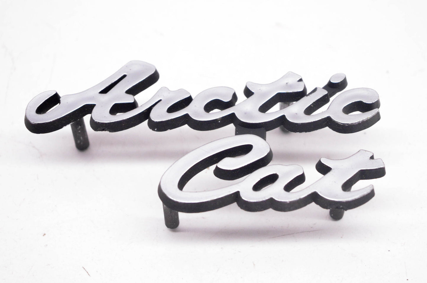 New OEM Arctic Cat 0106-441 Hood Emblem NOS