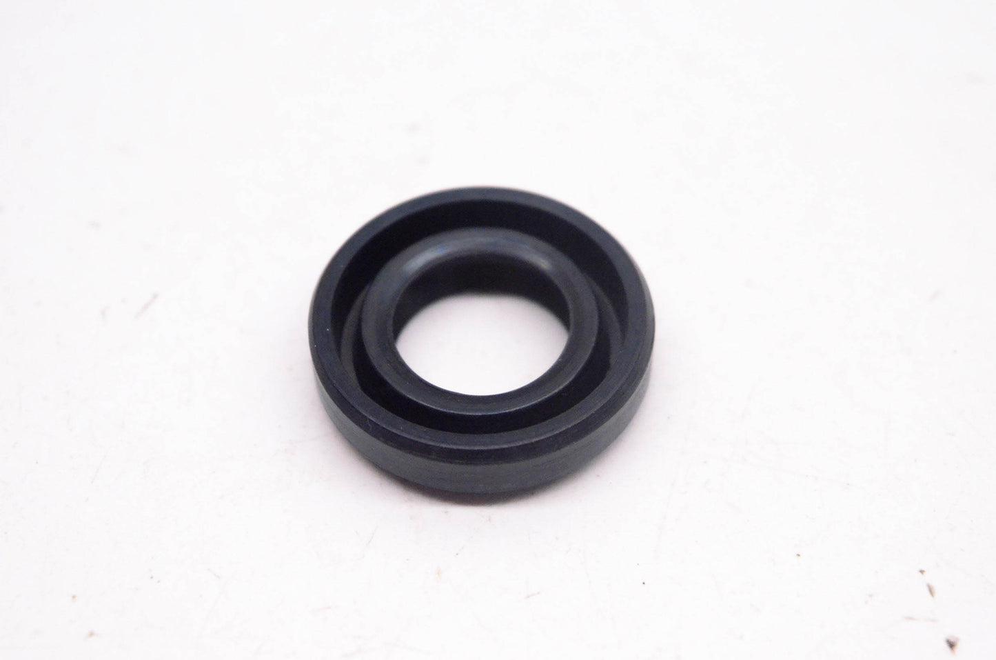 New OEM Suzuki 09285-14001 Oil Seal NOS