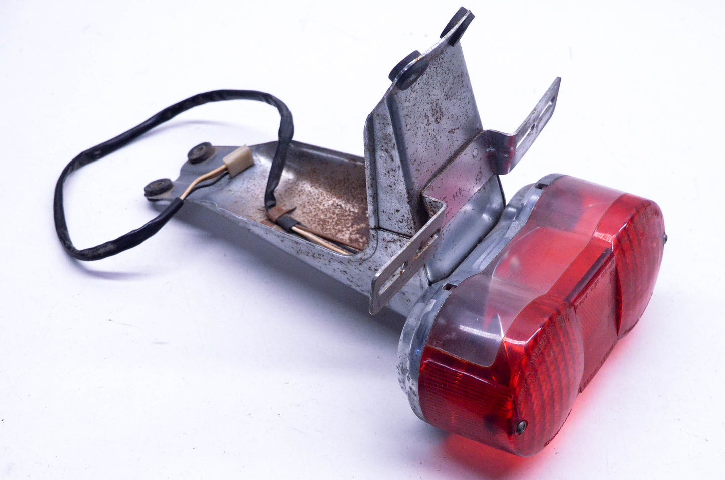 OEM Suzuki 35710-16 Rear Taillight Assembly