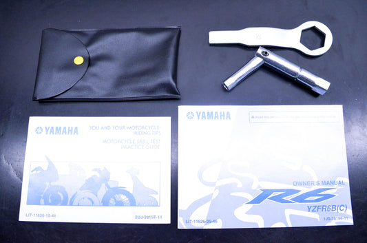 New OEM Yamaha LIT-11626-25-46 R6 YZFR6Bc Owner's Manuals & Tool Kit NOS