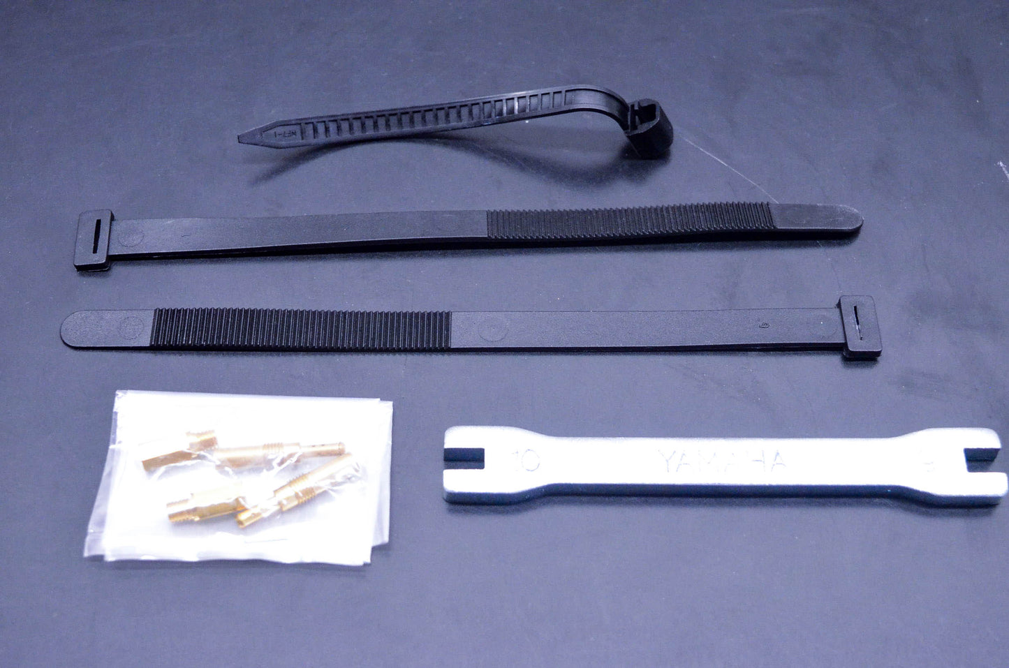 OEM Yamaha LIT-11626-24-44 YZ85A Owner's Manuals & Hardware Kit NOS