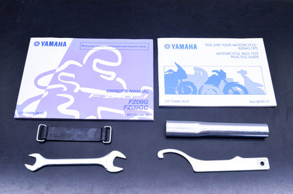 New OEM Yamaha LIT-11626-29-57 2016 FZ09G/GC Owner's Manuals & Tool Kit NOS