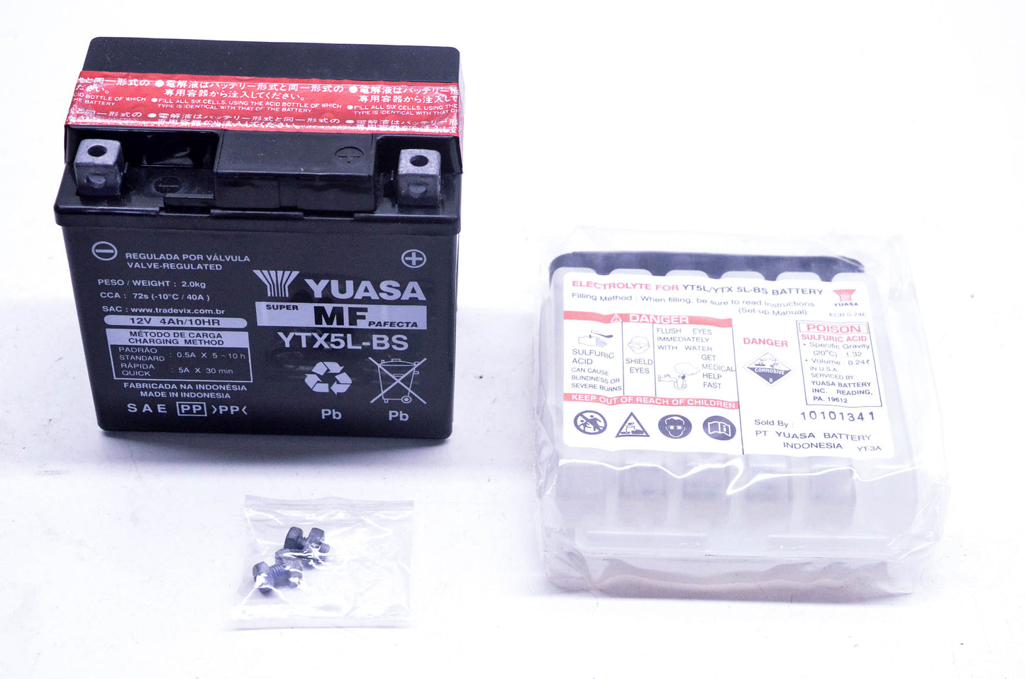 Yuasa YTX5L-BS 12V 4Ah Battery Kit NOS