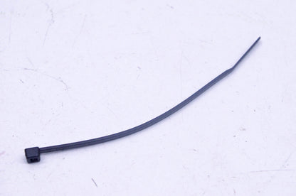 New OEM Yamaha 90465-10098-00 Clamp NOS