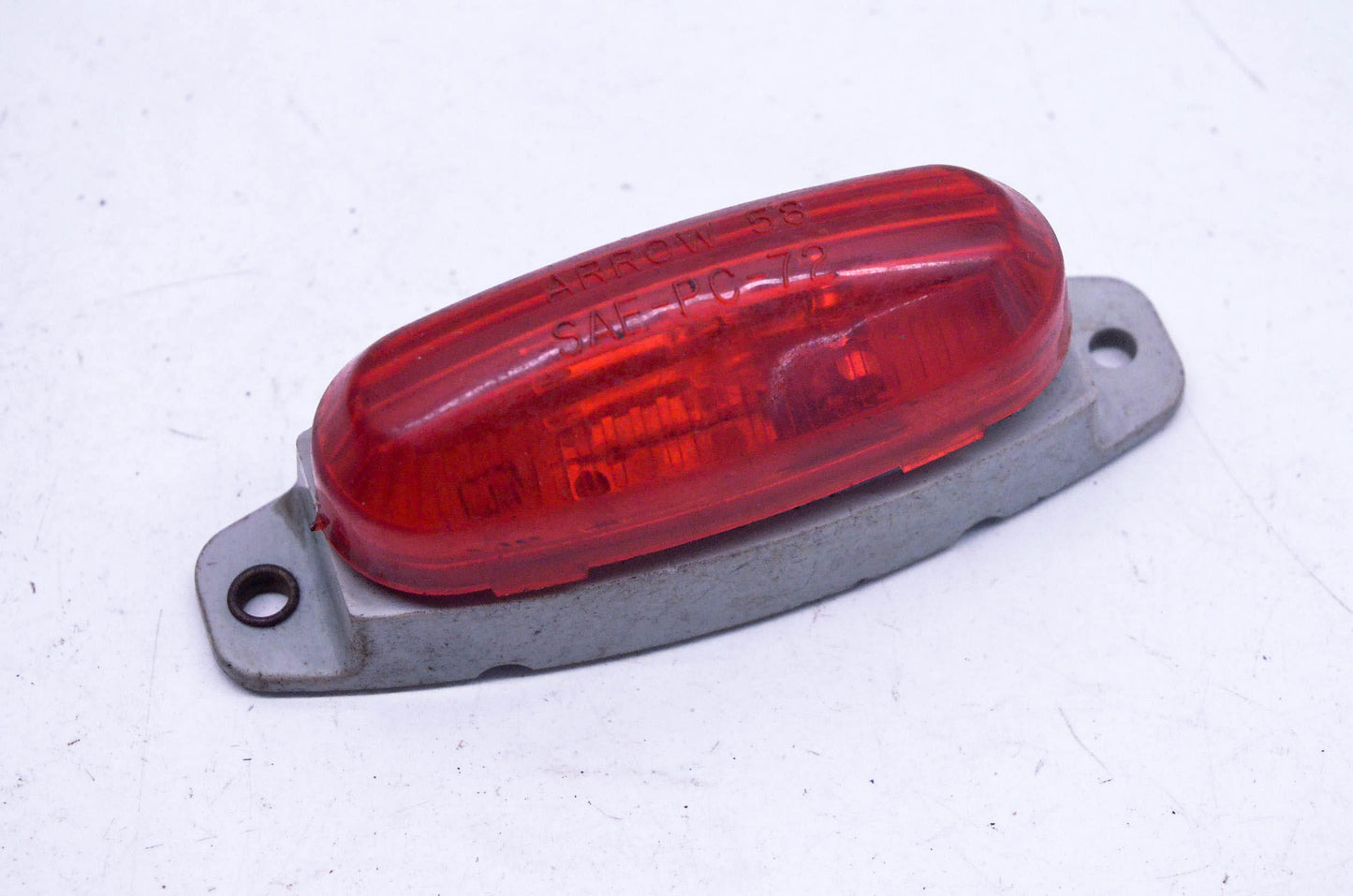 KD Lamps 3096-061 Arrow 58 Red Side Marker Assembly