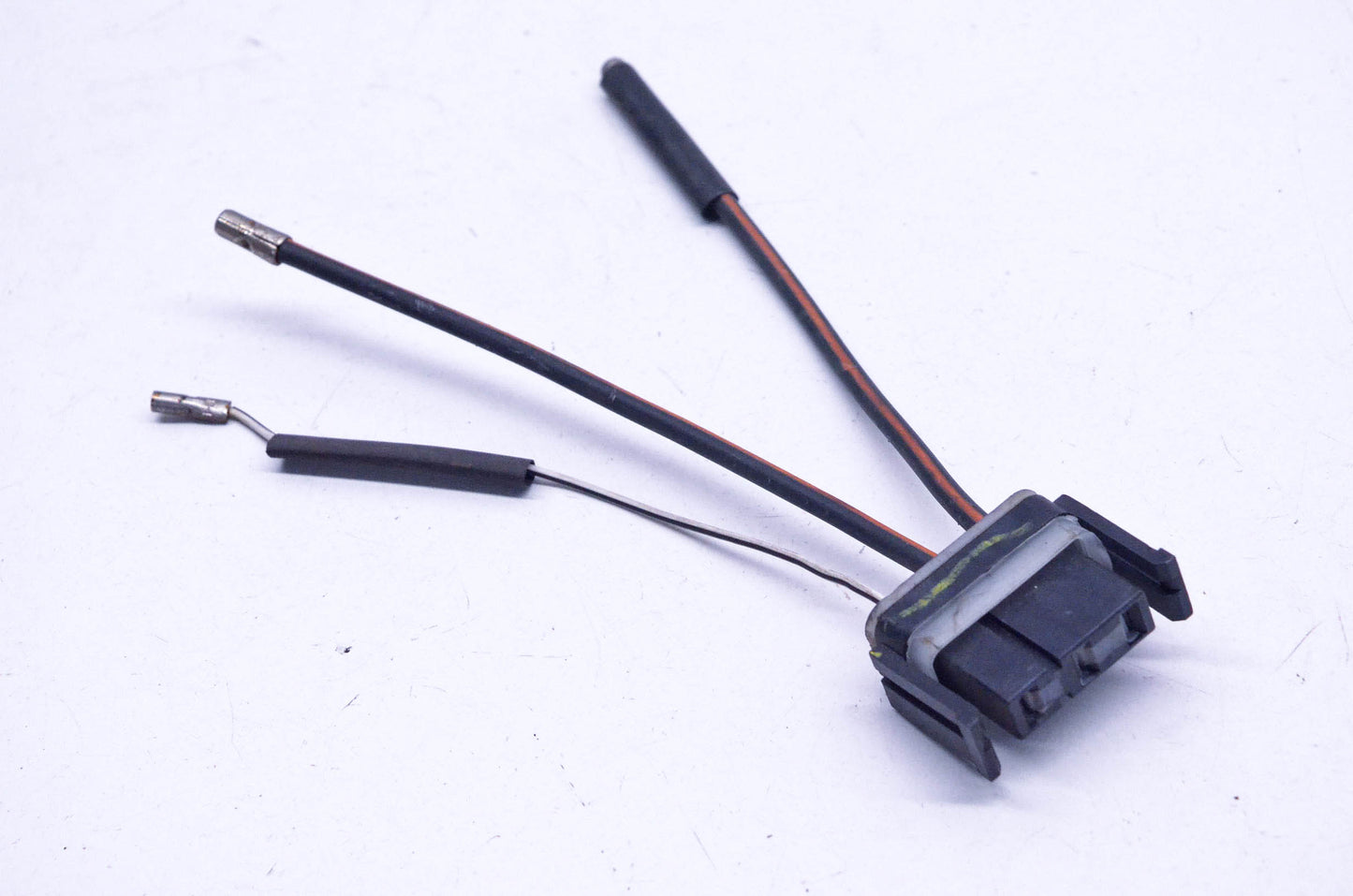 OEM Ford C-48-6006, E7FZ-10A568-A Alternator Three Wire Harness