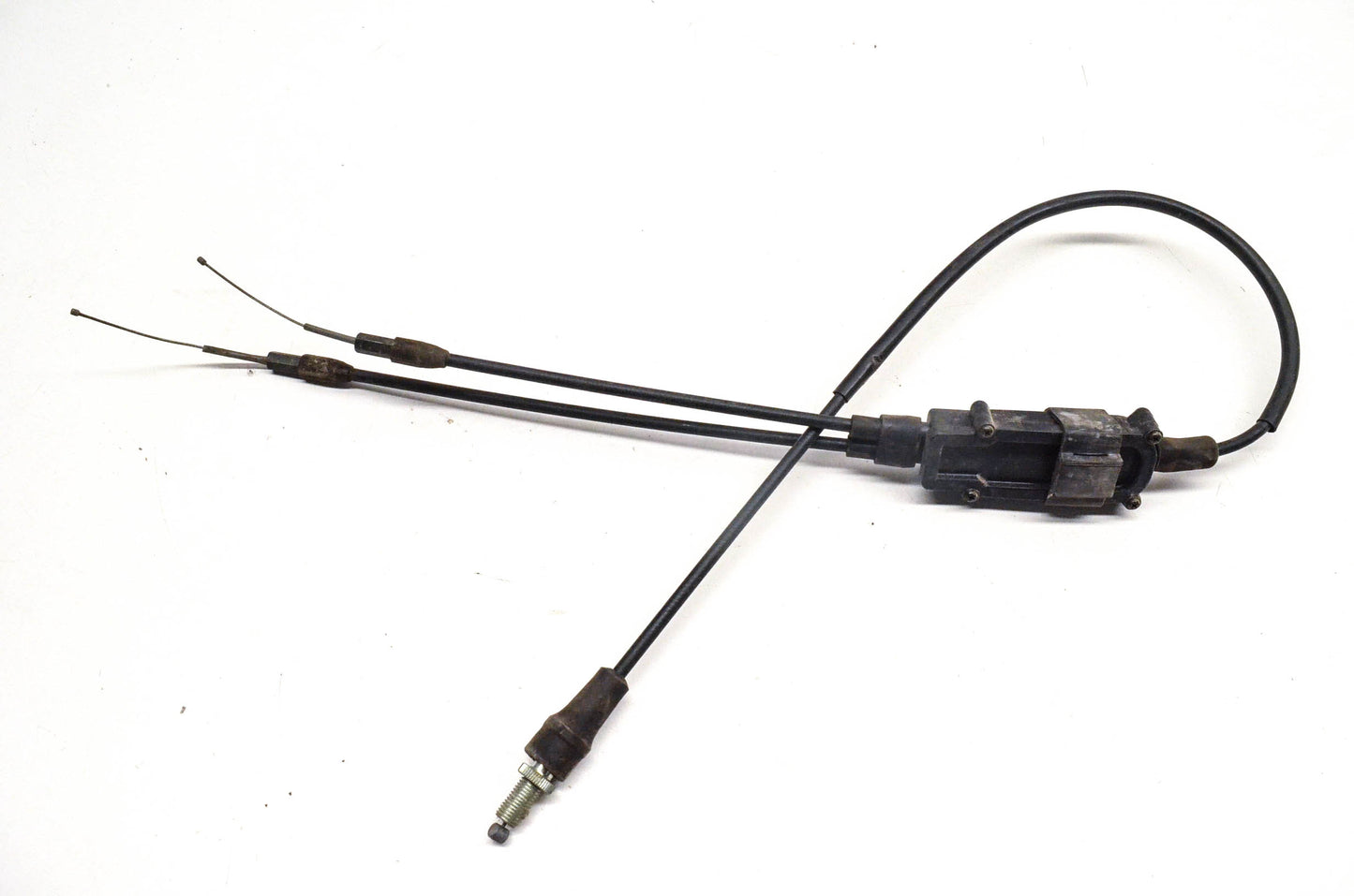 New OEM Yamaha 2HR-26311-00-00 Throttle Cable NOS