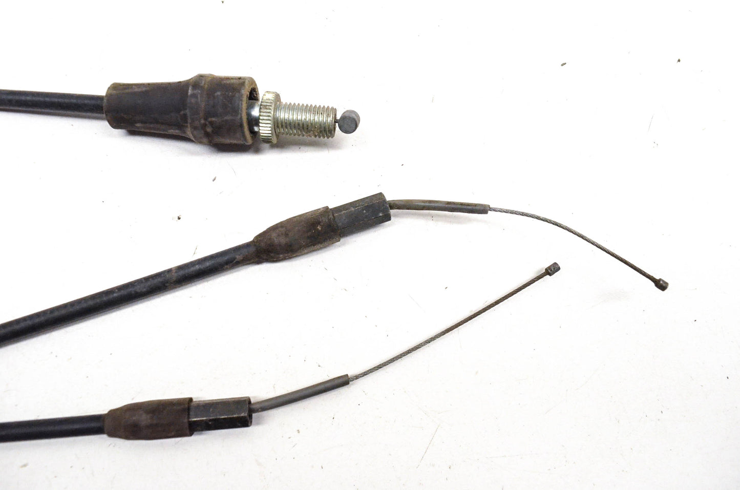 New OEM Yamaha 2HR-26311-00-00 Throttle Cable NOS