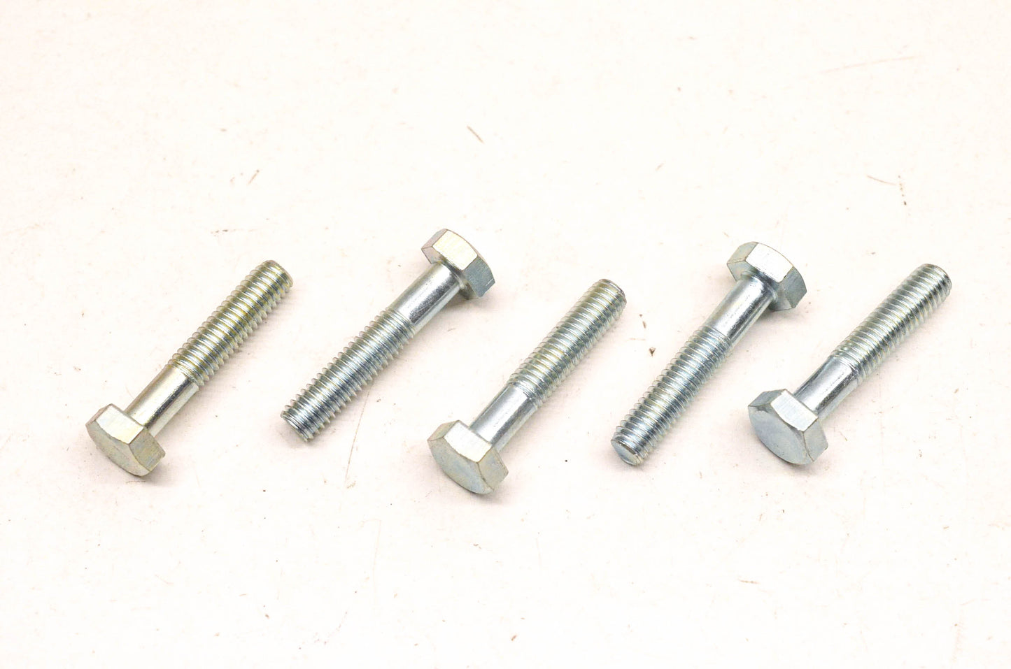 New OEM Yamaha 97301-06030-00 Bolts Qty 5 NOS