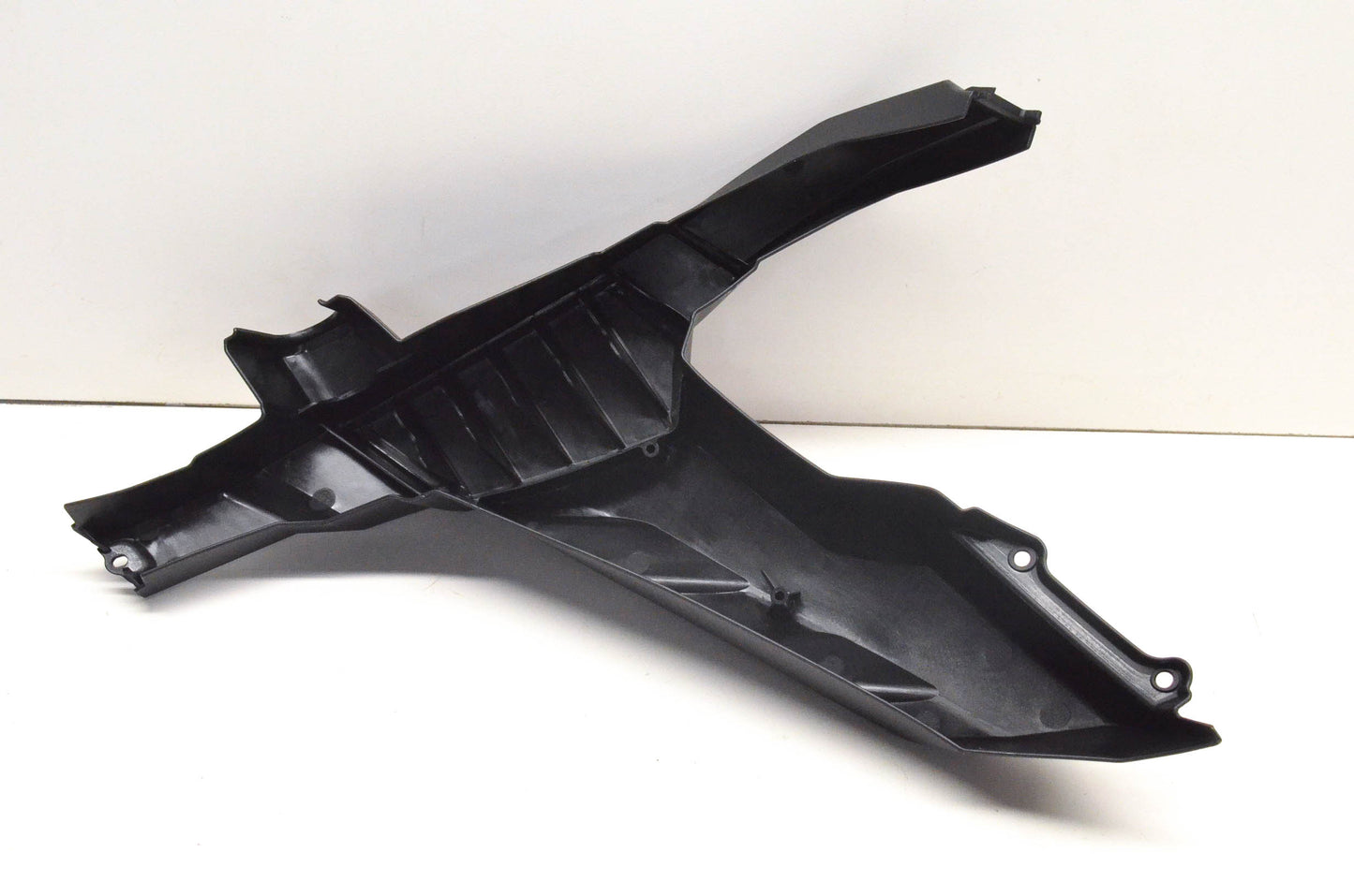 New OEM Yamaha 3B4-2842N-00-00 Front Right Bumper NOS