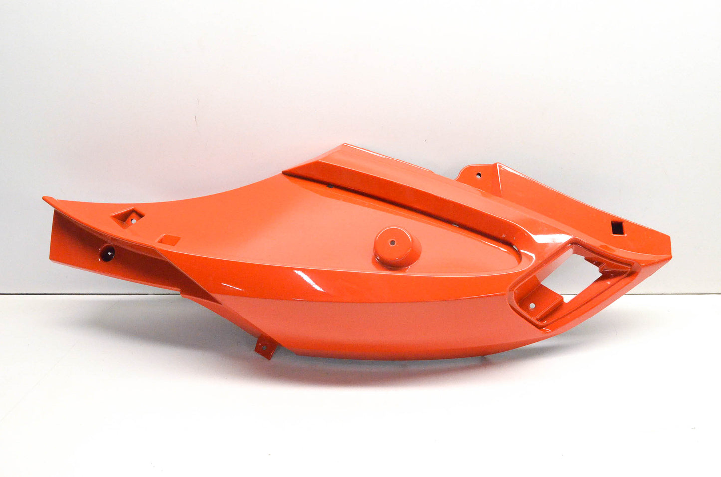 New OEM Yamaha F2C-U377C-02-P7 Orange Side Cover #2 NOS