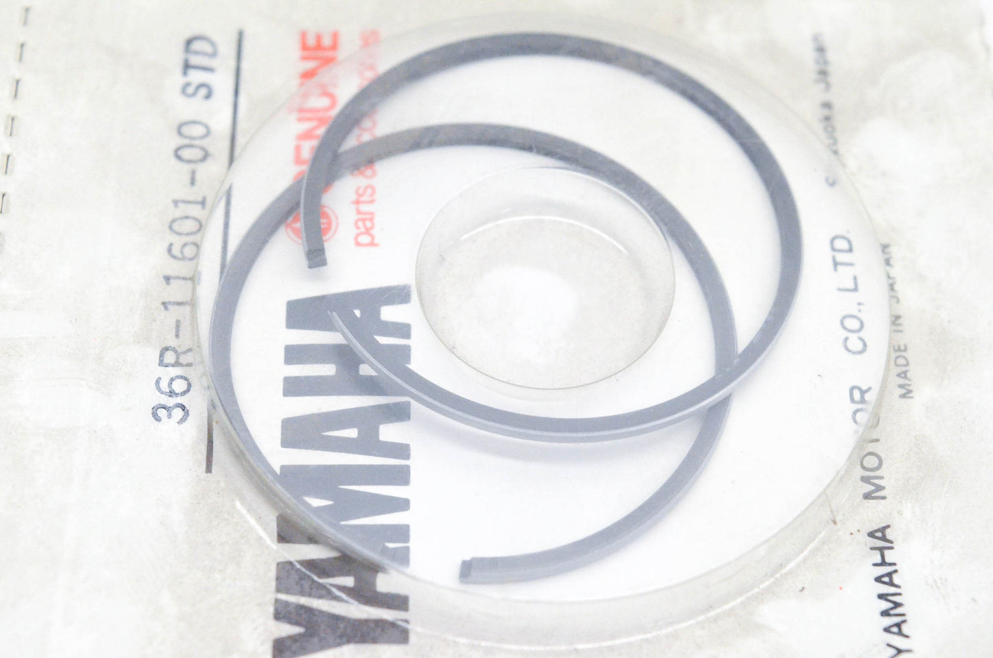 New OEM Yamaha 36R-11601-00-00 Piston Ring Kit NOS