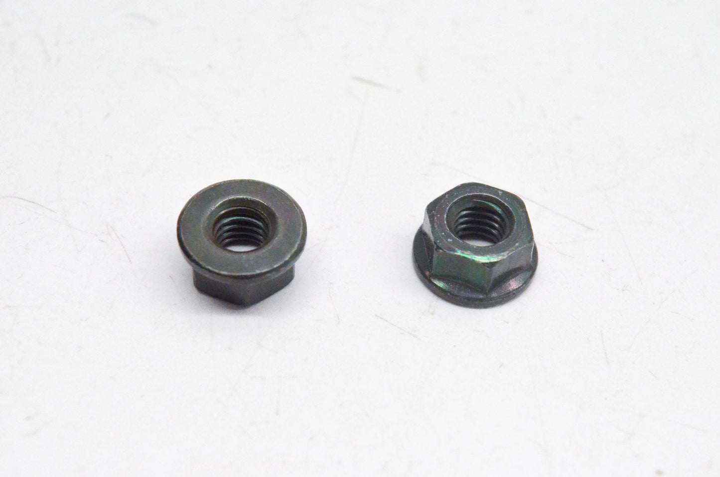 New OEM Yamaha 95707-06500-00-00 Flange Nuts Qty 2 NOS