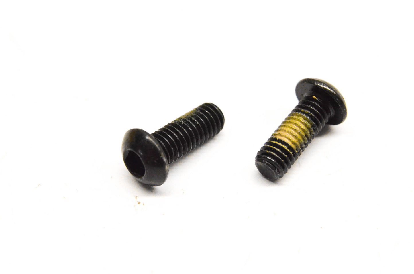 New Aftermarket 250000168 Socket Head Screws Qty 2 NOS