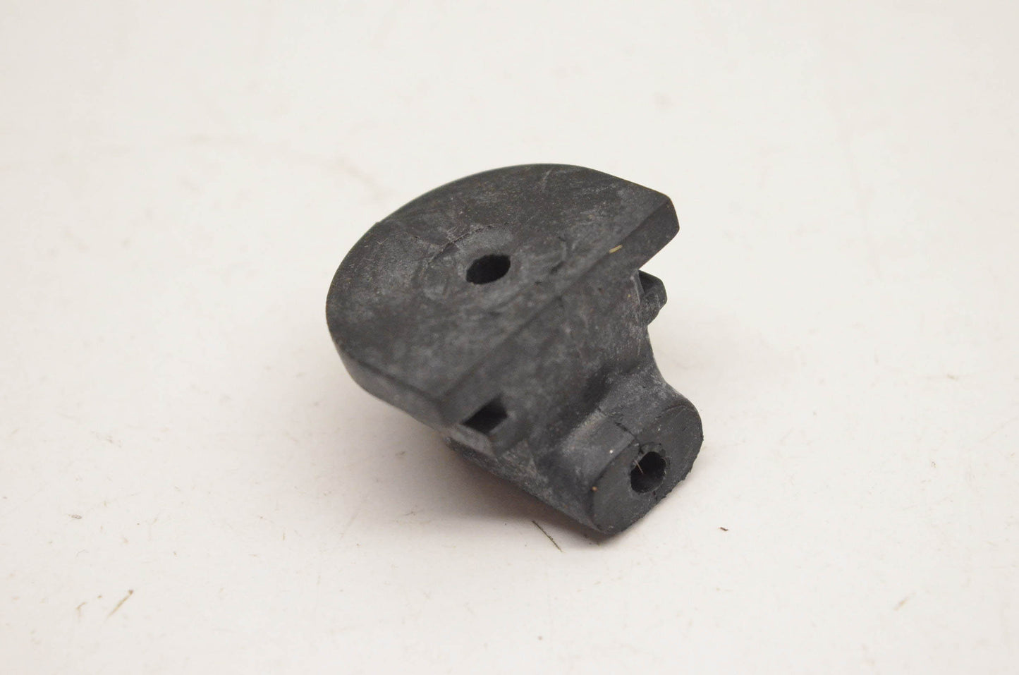 New OEM Yamaha 90480-15312-00-00 Grommet NOS