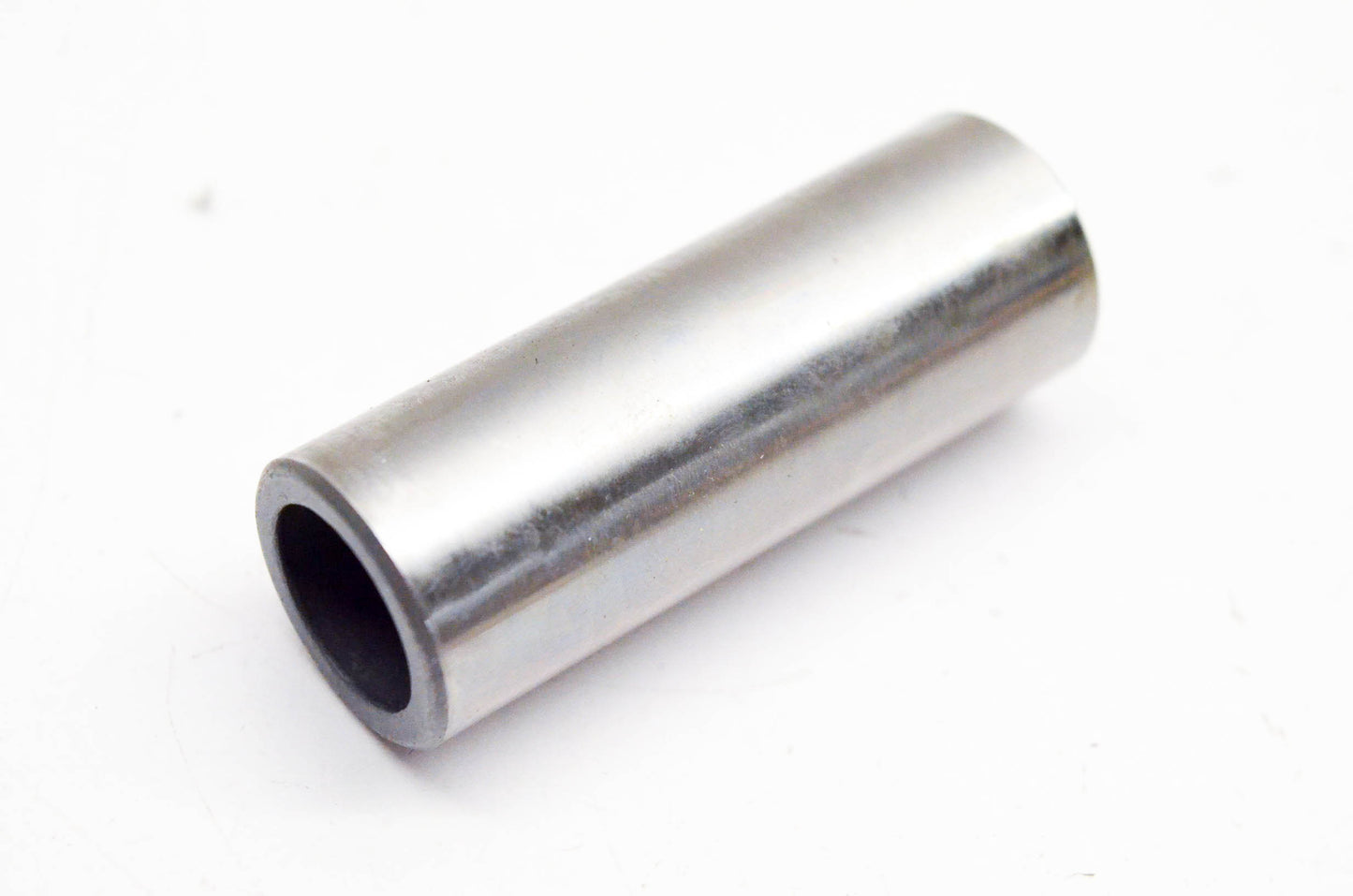 New OEM Yamaha 168-11633-00-00 Piston Pin NOS