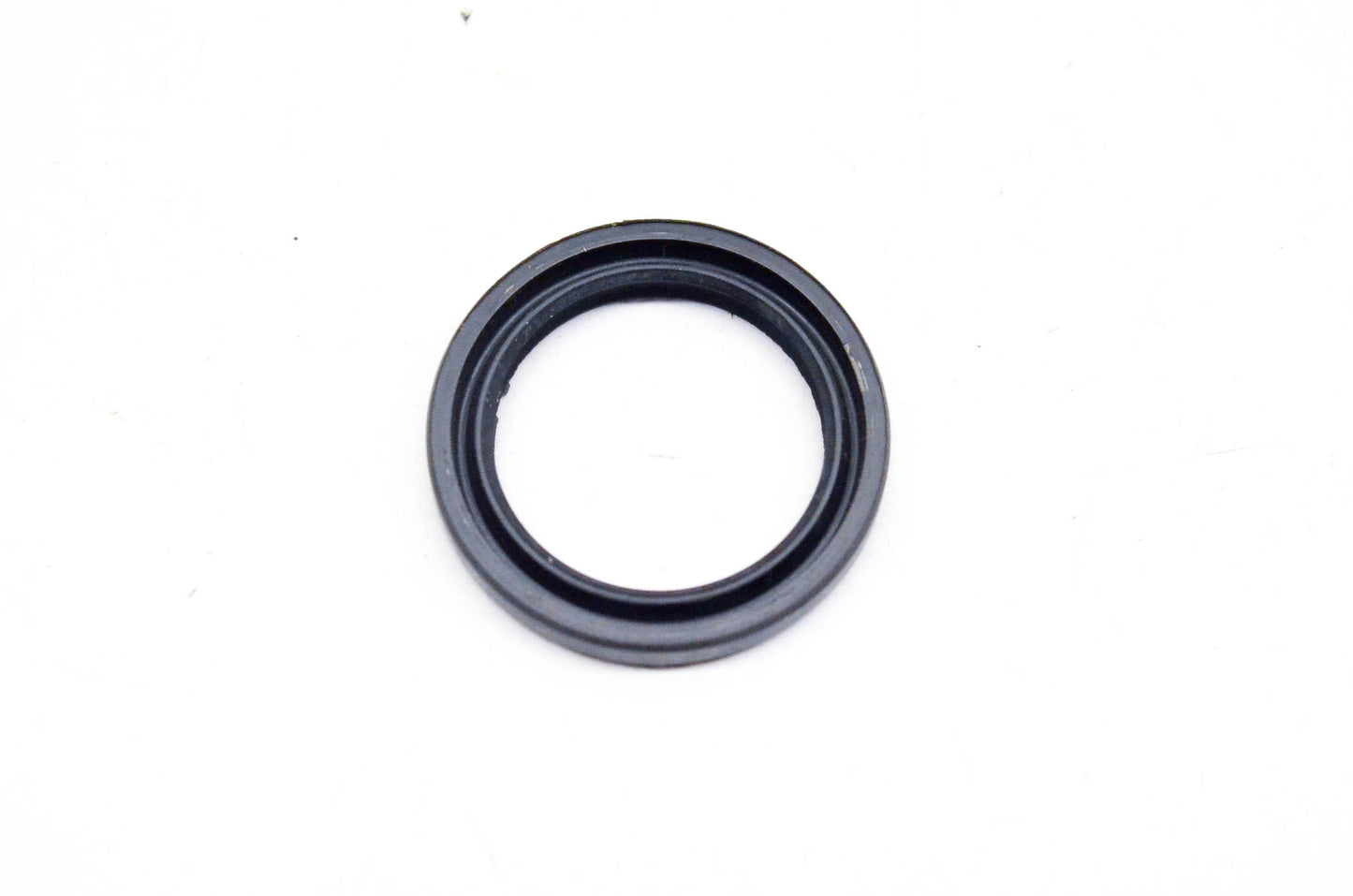New OEM Yamaha 93109-22018-00, 93109-22018 Oil Seal NOS