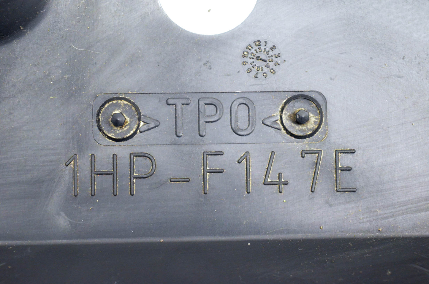 New OEM Yamaha 1HP-F147E-01-00 Engine Guard Plate NOS