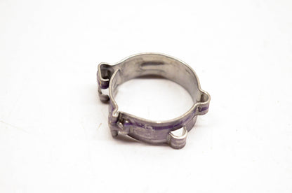 New OEM Yamaha 5PX-2411M-00-00 Clip NOS