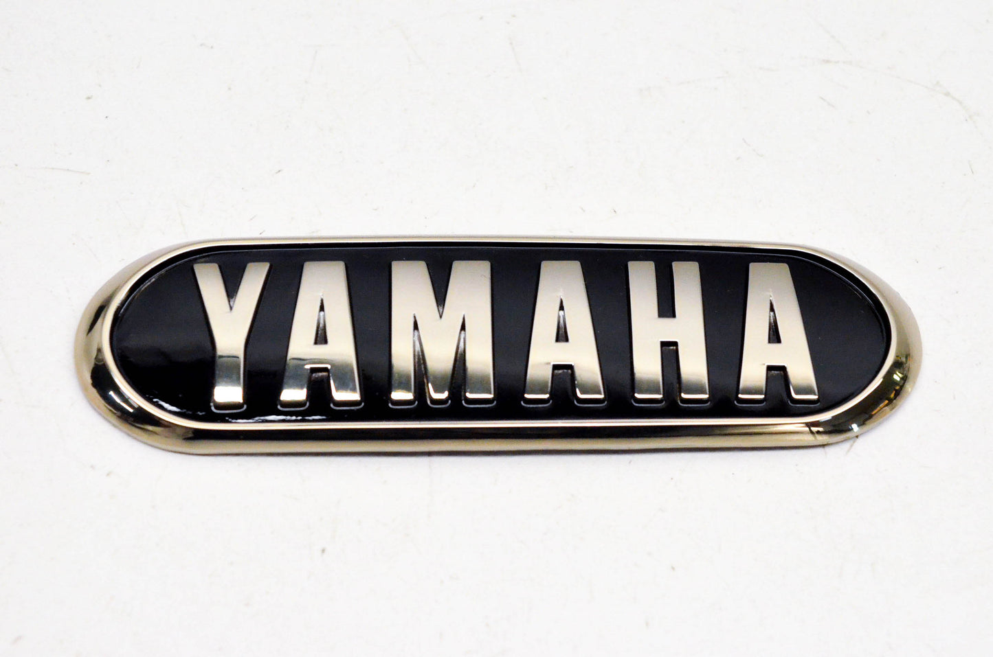 New OEM Yamaha 1RM-24161-10-00 Emblem NOS