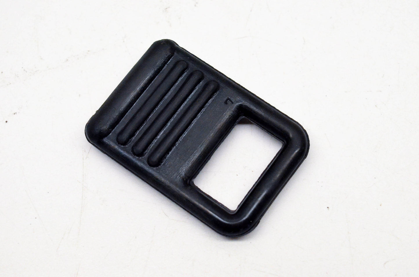 New OEM Yamaha 8AB-77188-00-00 Shroud Stopper NOS