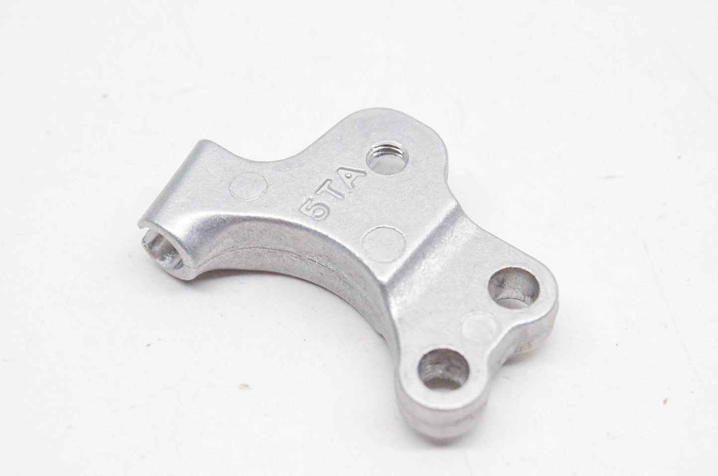 New OEM Yamaha 5XD-82846-00-00 Starter Lever Holder NOS