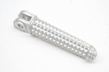 New OEM Yamaha 2C0-27451-00-00 Footrest Peg NOS