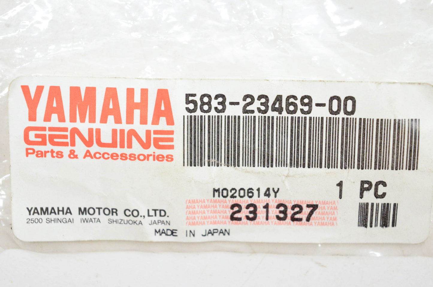 New OEM Yamaha 583-23469-00-00 Bolt Cap NOS