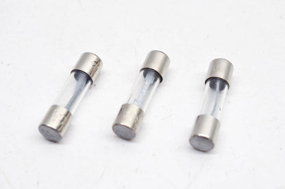 New OEM Yamaha 287-82151-00-00 12v 30amp Fuses Qty 3 NOS