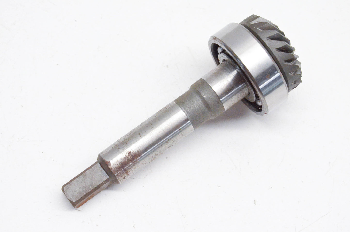 New OEM Yamaha 3L5-17550-00-00 Driven Pinion Shaft NOS