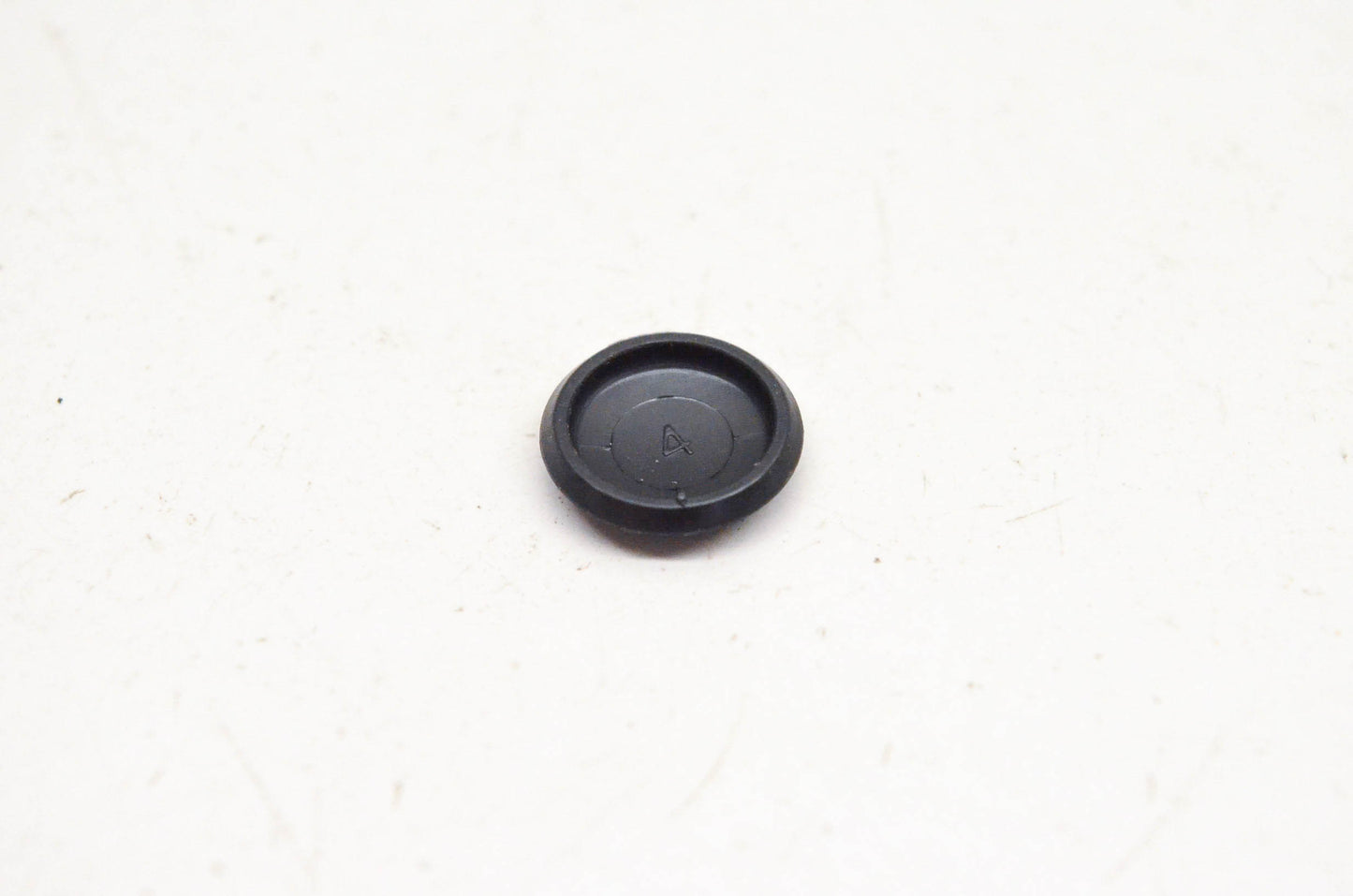 New OEM Yamaha GJ3-U354D-30-00 Black Cap NOS