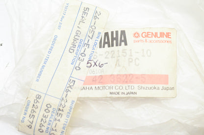 New OEM Yamaha 5X6-22151-10-00 Seal Guard NOS