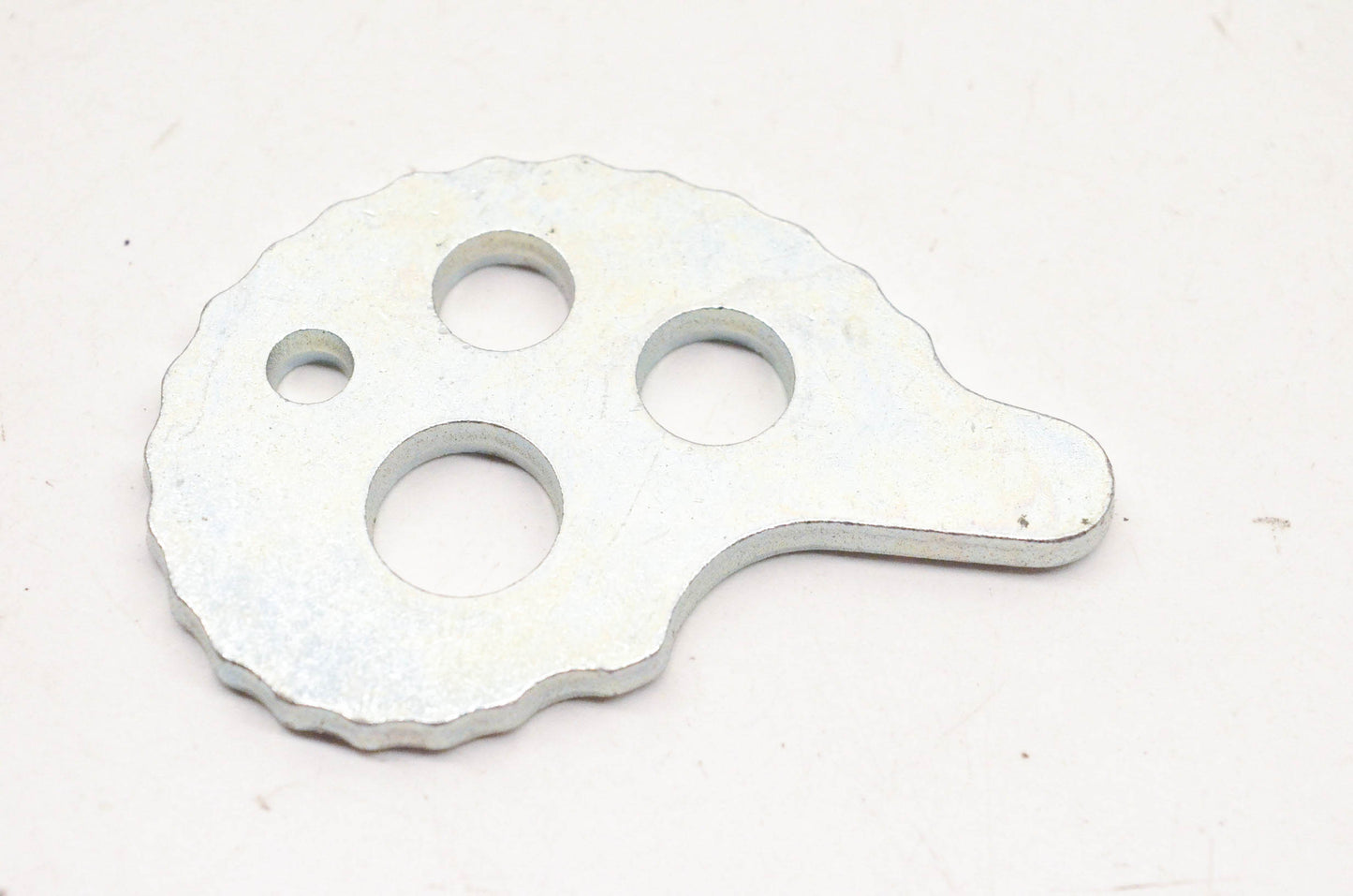 New OEM Yamaha 1B2-F5388-00-00 Rear Wheel Chain 1 Puller NOS