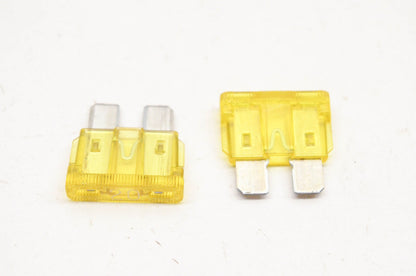 New OEM Yamaha 2GV-82151-00-00 20amp Fuses Qty 2 NOS
