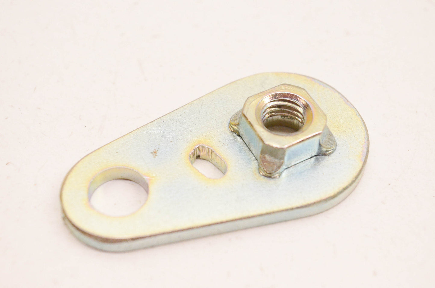 New OEM Yamaha 1LX-14744-00-00 Bracket NOS