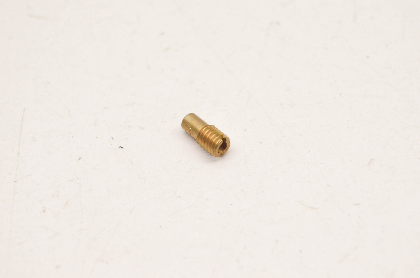New OEM Yamaha 4JT-1494F-11-00 Pilot Jet #60 NOS