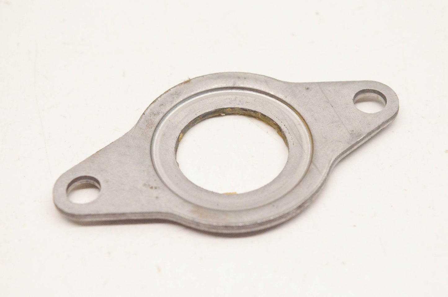 New OEM Yamaha 4X7-15388-00-00 Bearing Cover Plate NOS