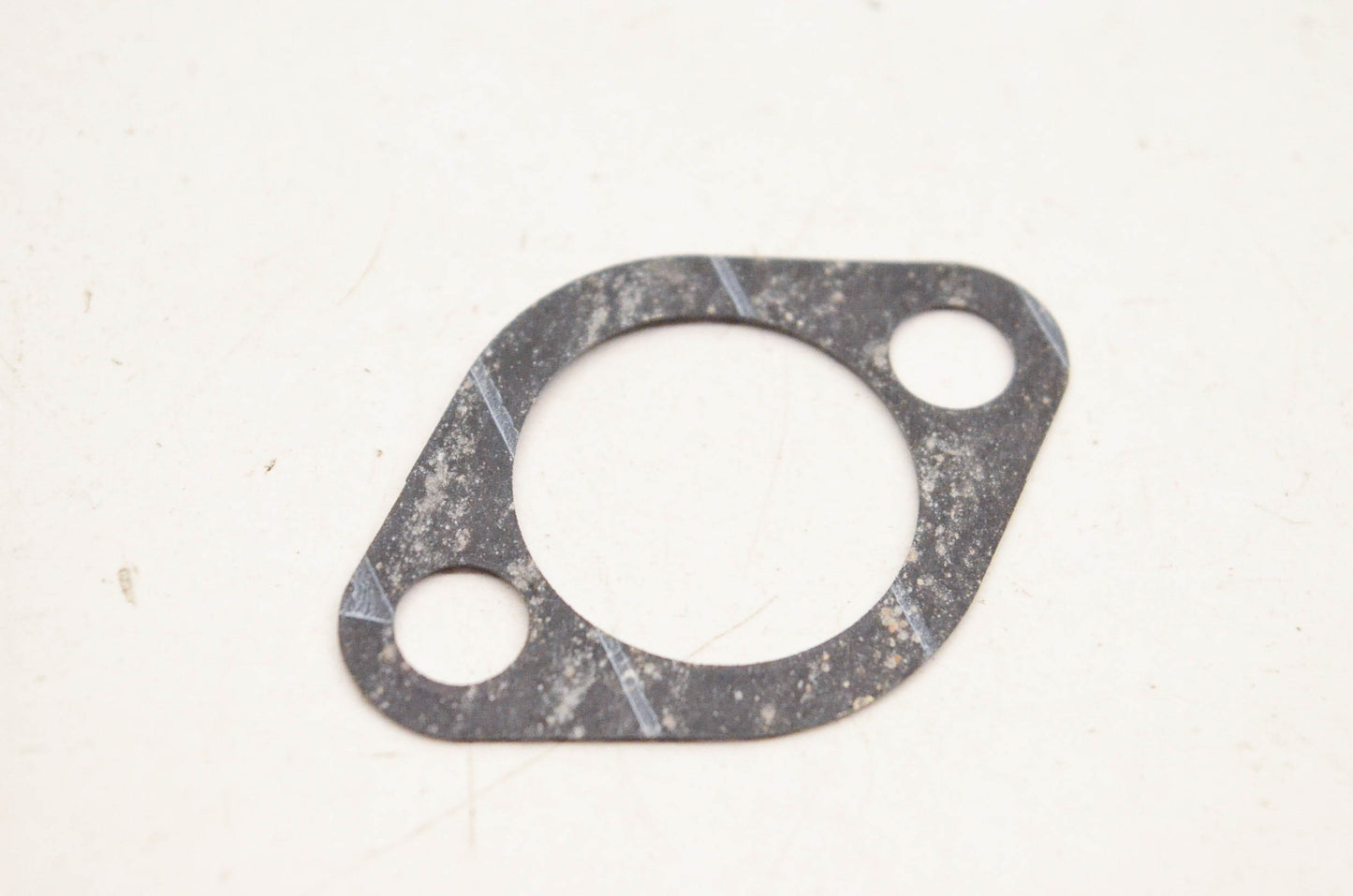 New OEM Yamaha 6R8-13116-A0-00 Oil Pump Gasket NOS