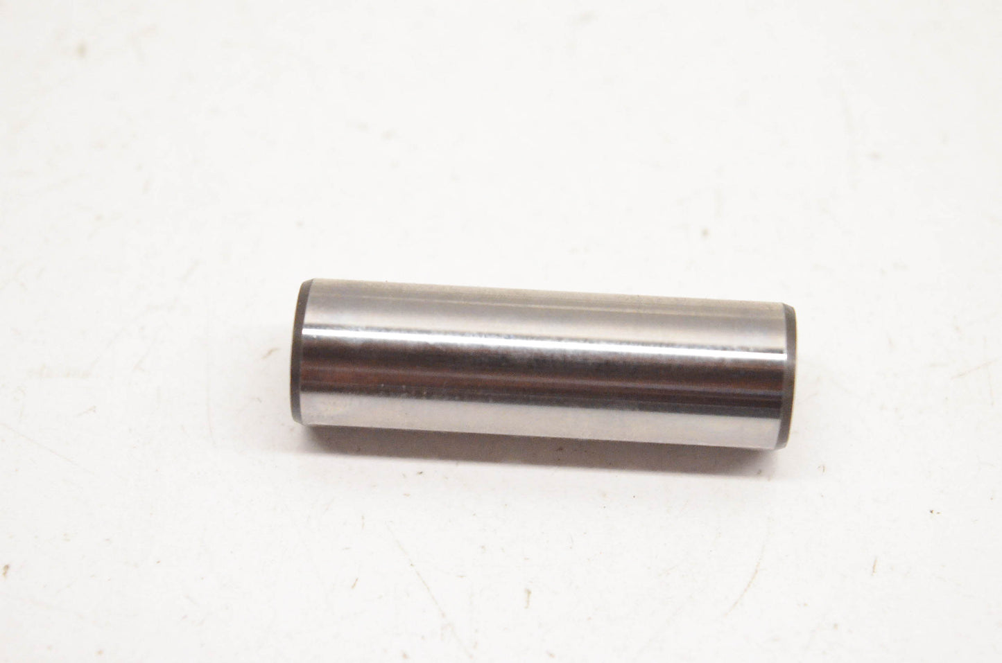 New OEM Yamaha 2E9-11633-00-00 Piston Pin NOS